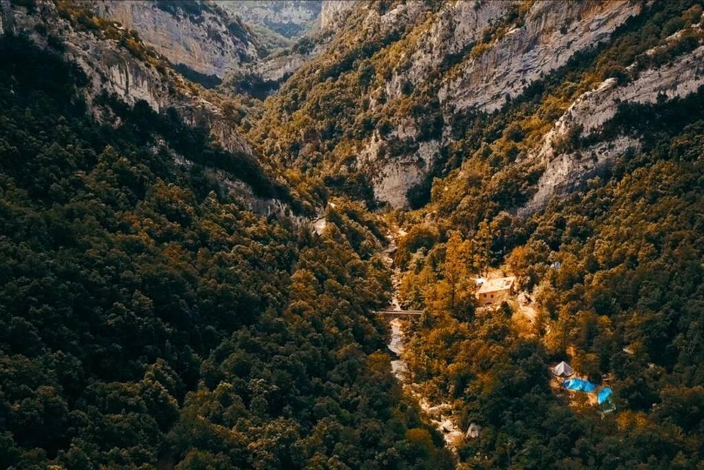 지로나 Pont De Valenti Mountain Retreat 아파트 외부 사진