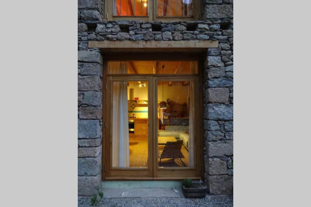 지로나 Pont De Valenti Mountain Retreat 아파트 외부 사진